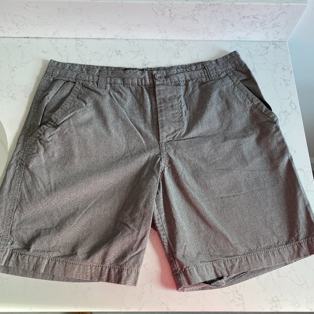 Cotton On Micro Printed Men’s Walking Shorts Size 32